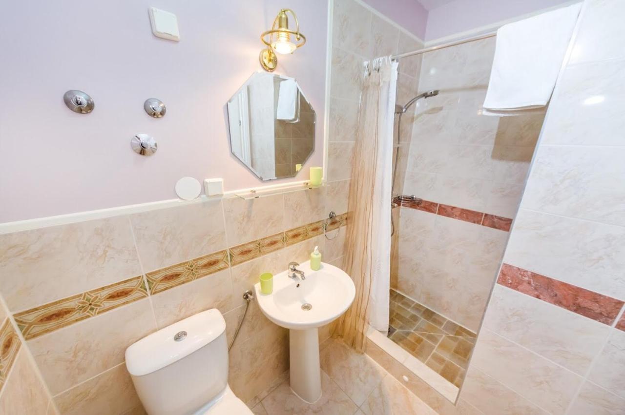 Apartments With A Parking Space Zaton, Zadar - 15000 Затон Екстериор снимка
