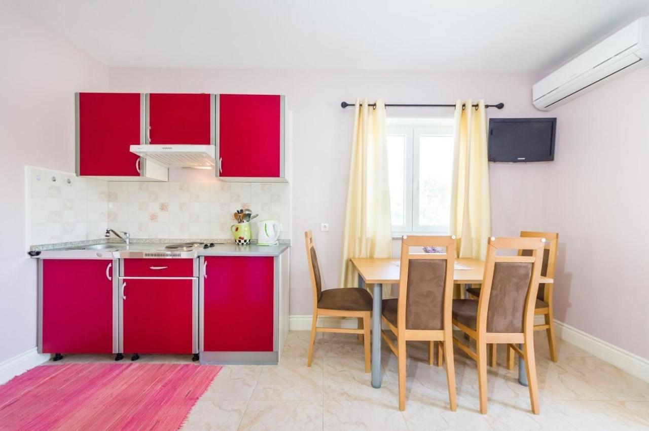 Apartments With A Parking Space Zaton, Zadar - 15000 Затон Екстериор снимка