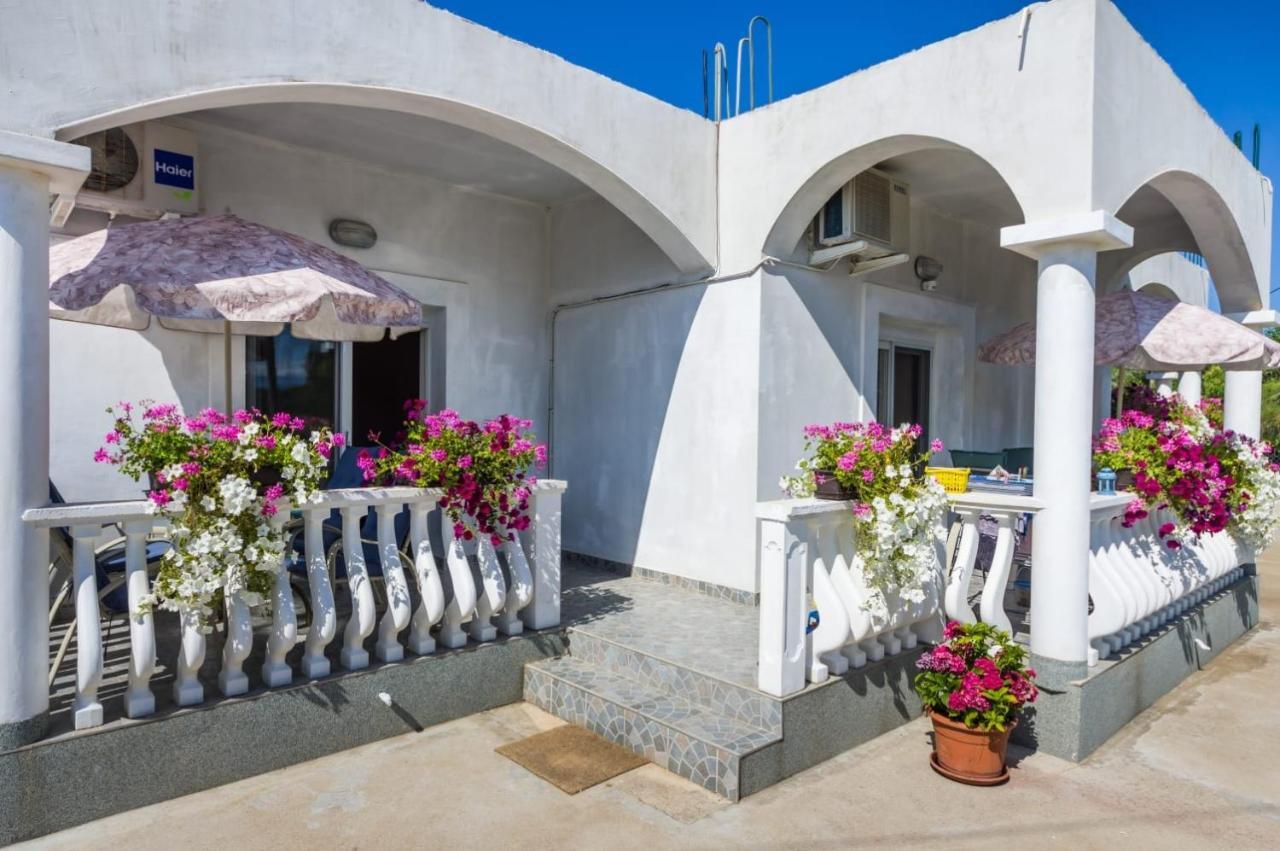 Apartments With A Parking Space Zaton, Zadar - 15000 Затон Екстериор снимка